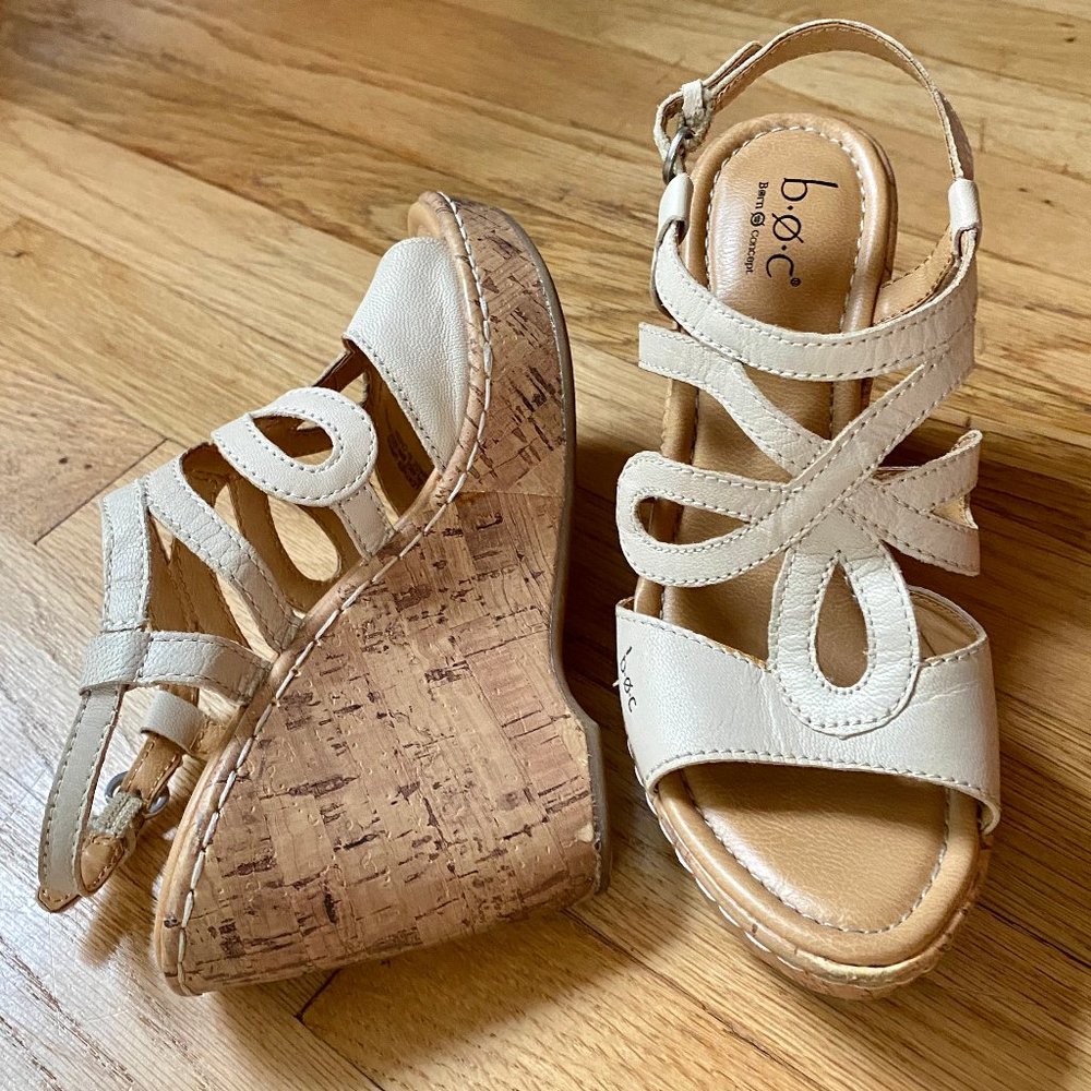 B.O.C. Off White Wedges